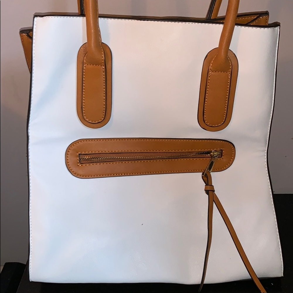 Shoulder bag